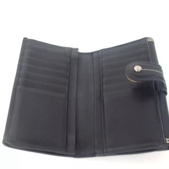 Authentic Dior Christian Dior Wallet leather in great condition. 💝 - Picture 5 of 7